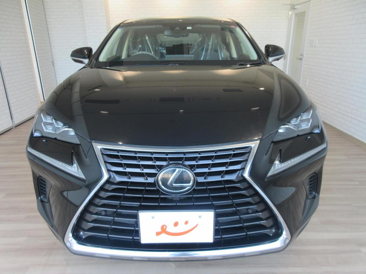 レクサス  NX