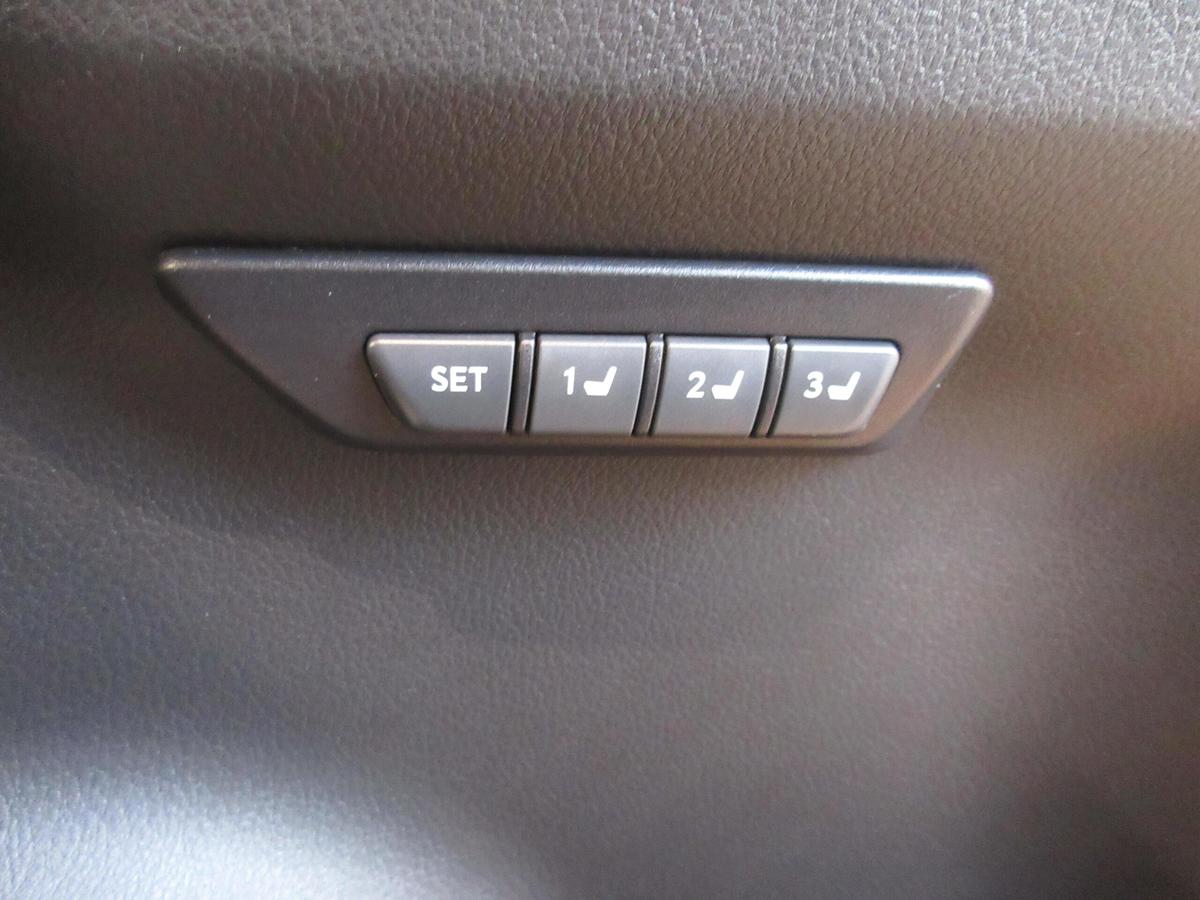 レクサス  NX