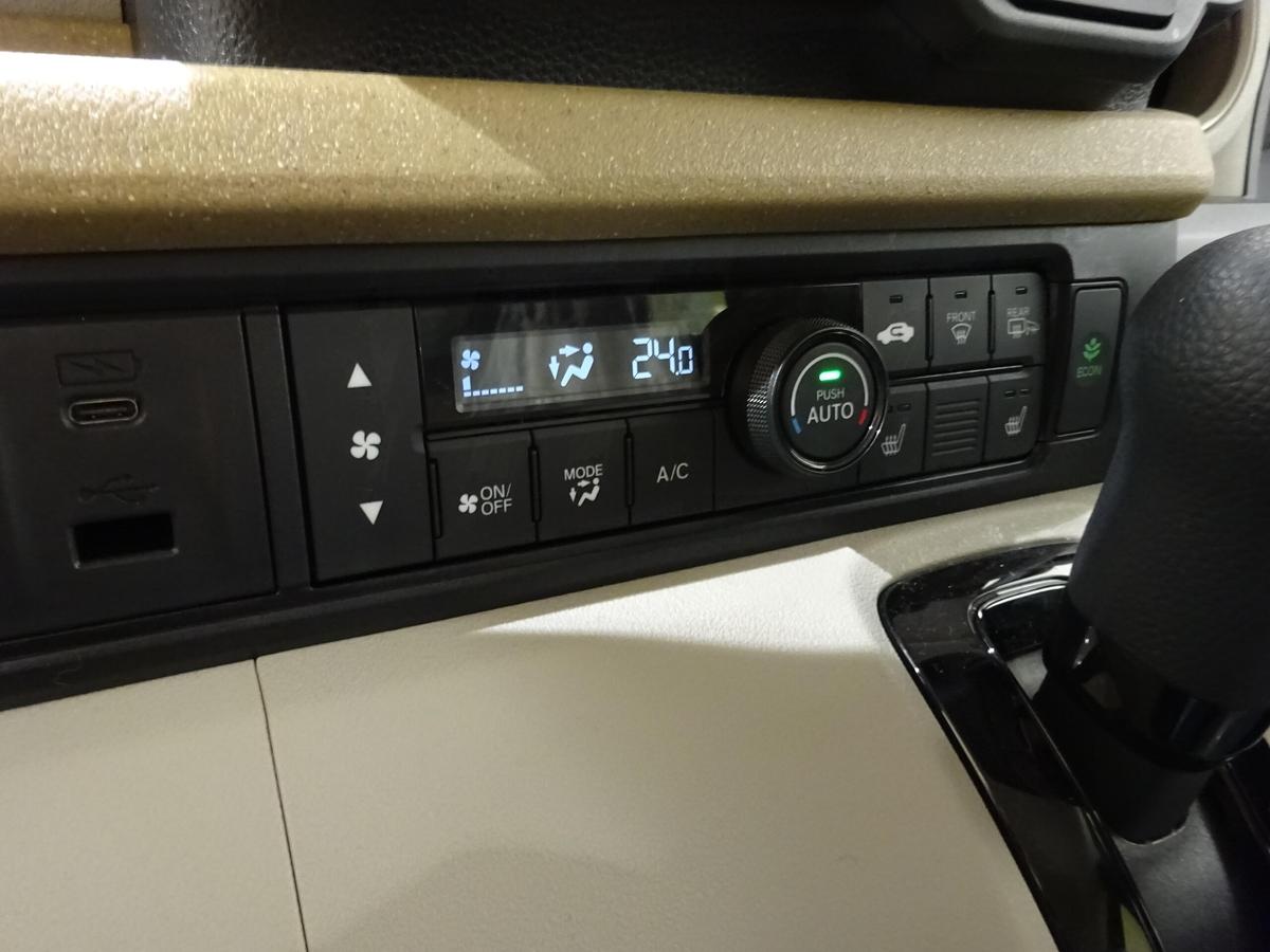 ホンダ  N-BOX
