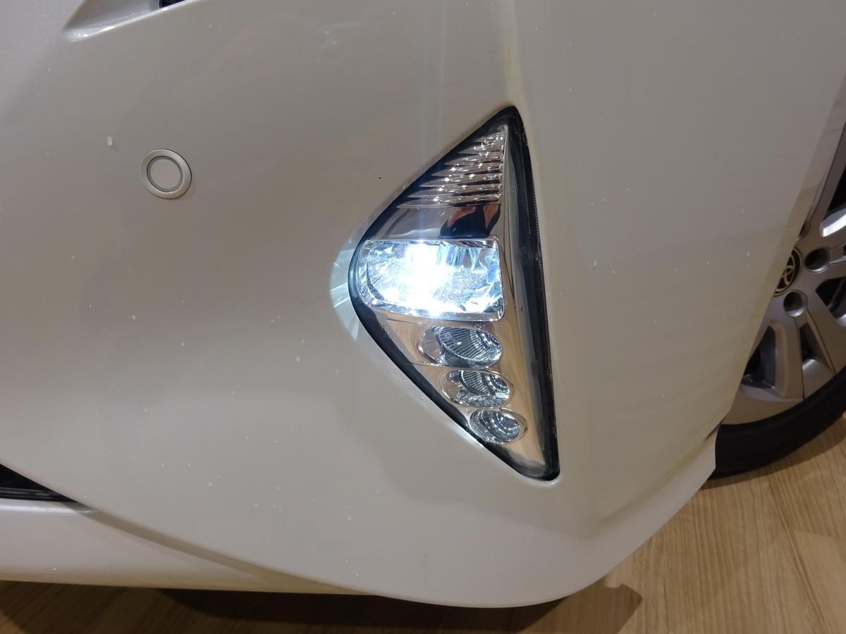 トヨタ プリウス